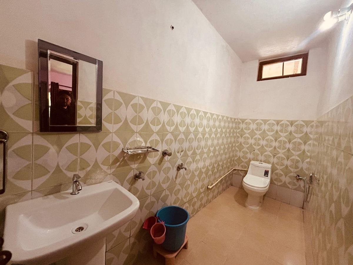 Bathroom with mirror